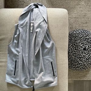 Lorna Jane Active vest